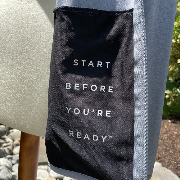 FOURLAPS Equip Performance Zip Hoodie - Picture 10 of 14